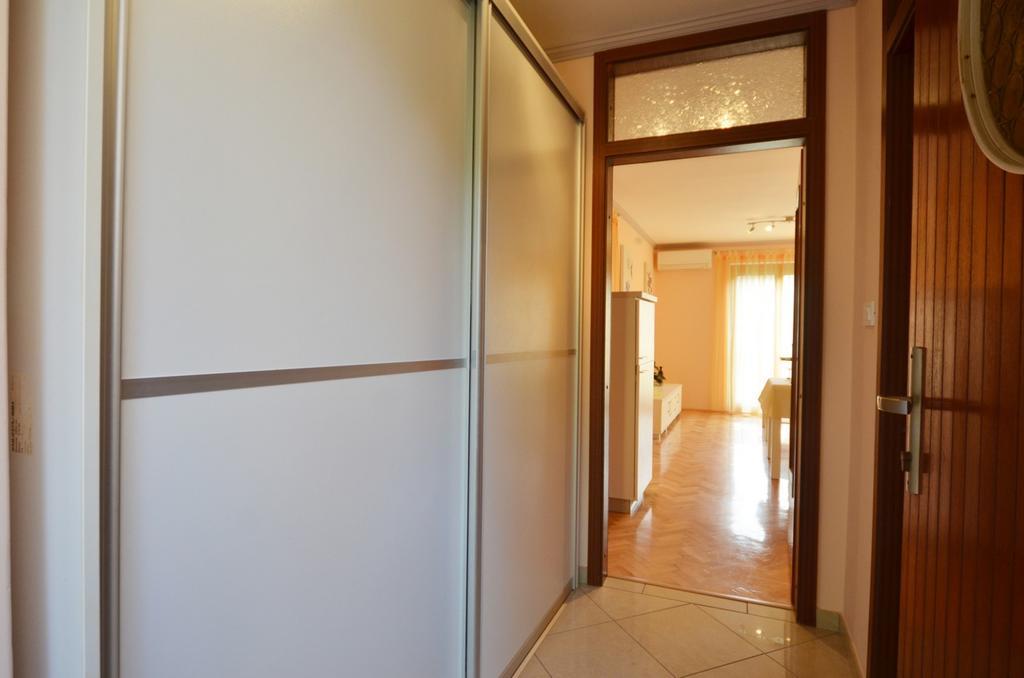 Apartments Benussi 1045 로비니 외부 사진