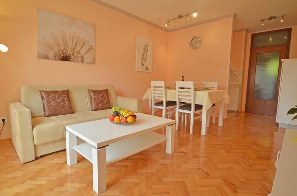Apartments Benussi 1045 로비니 외부 사진